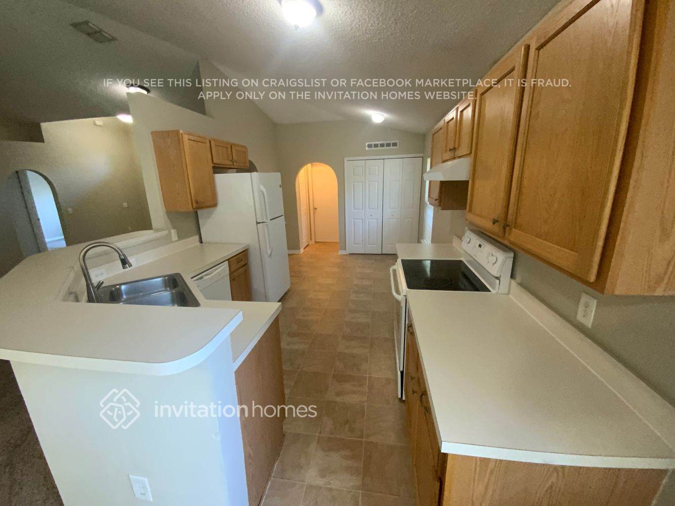 Building Photo - 1786 Hearth Street