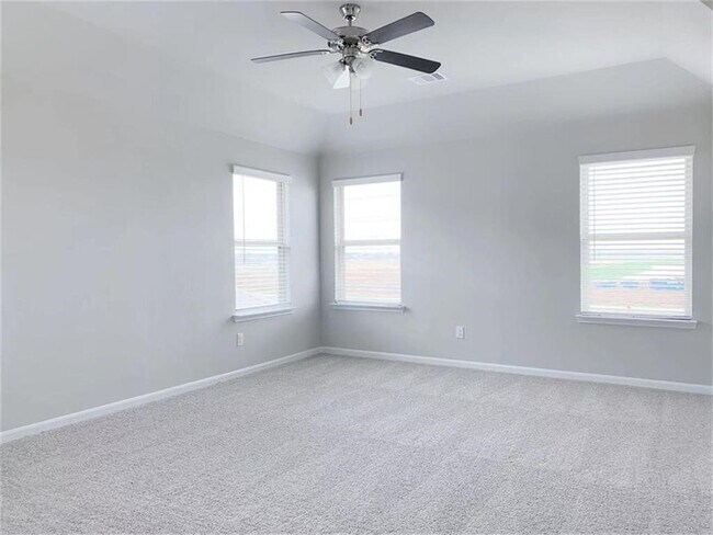 Building Photo - 3047 Forest Creek Dr