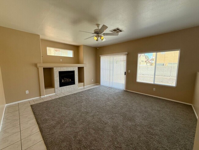 Building Photo - 8816 W Pine Pitch Dr