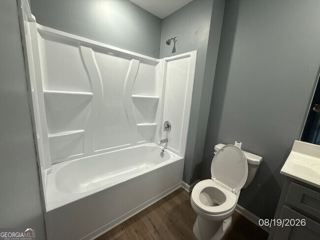 Building Photo - 229 Kenoot Dr