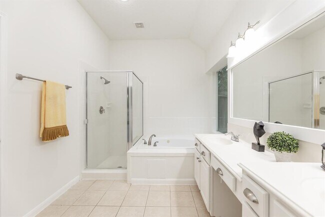 Building Photo - 5026 Bellmead Dr