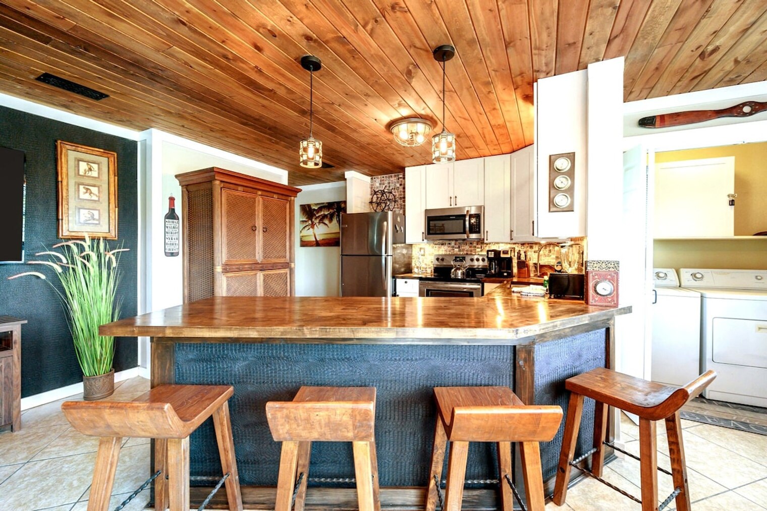 Building Photo - 4000 Gulf Terrace Dr