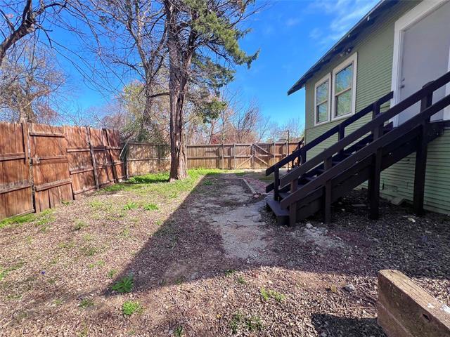 Building Photo - 607 Woodbine Ave