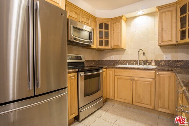 Building Photo - 8130 Redlands St