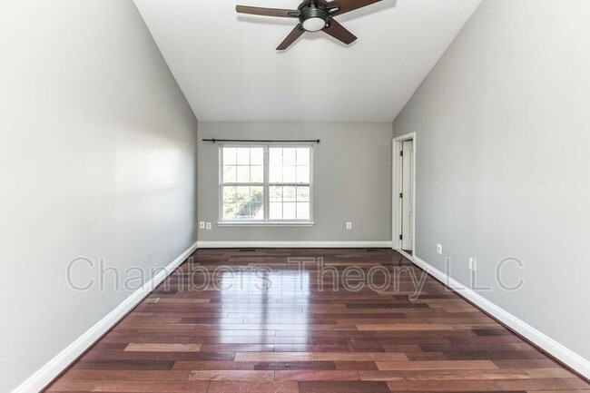 Building Photo - 2017 Capstone Cir