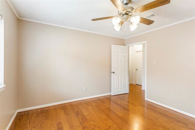 Building Photo - 14718 Stanbridge Dr