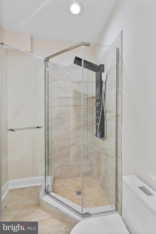 Building Photo - 919 Stiles St