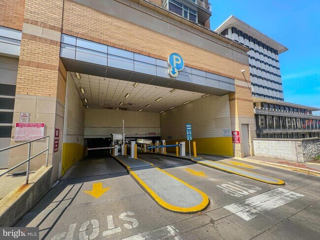 Building Photo - 6506 America Blvd