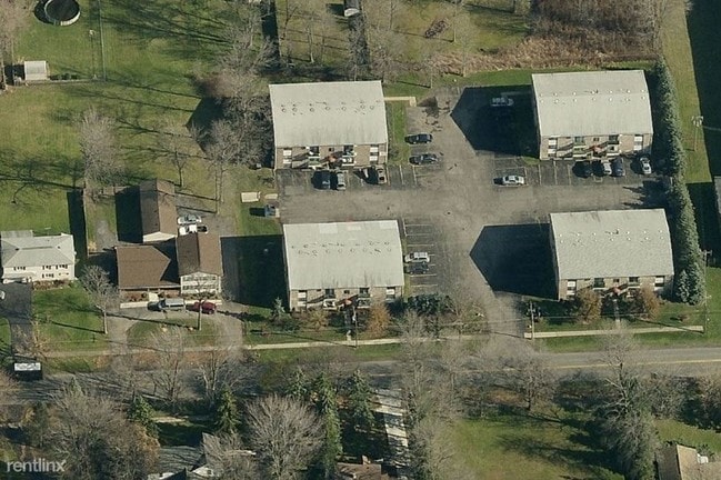 Building Photo - 141 Witmer Rd