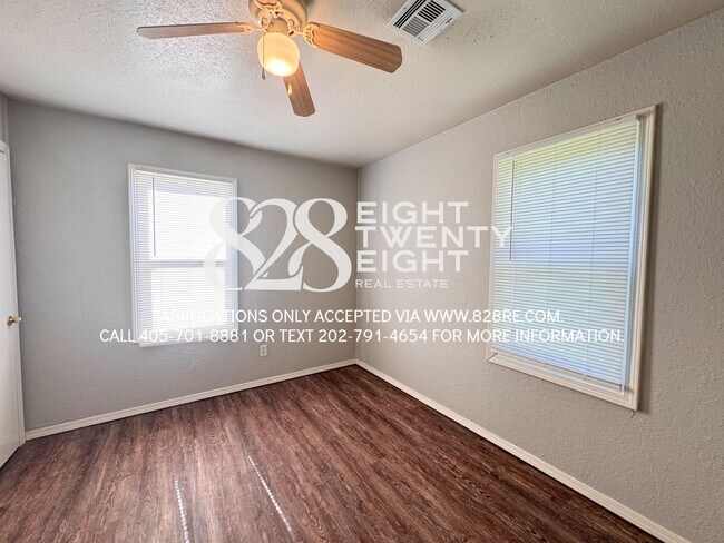 Building Photo - *AVAILABLE NOW* 3 BED/1 BATH SINGLE FAMILY HOME IN DEL CITY!