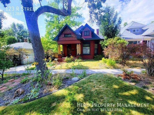 Primary Photo - Extremely Desirable Stunning Avenues Home!!!
