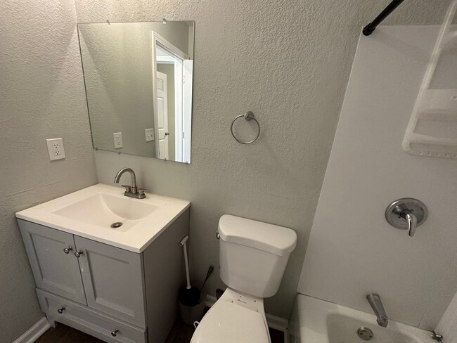 Building Photo - Coming Soon: Updated 3 Bedroom Duplex with...
