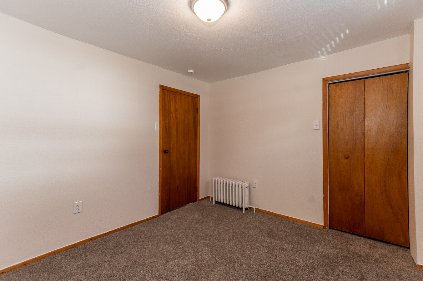 Building Photo - 217 Kaercher St