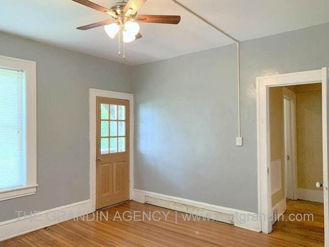 Building Photo - 1306 Patterson Ave SW