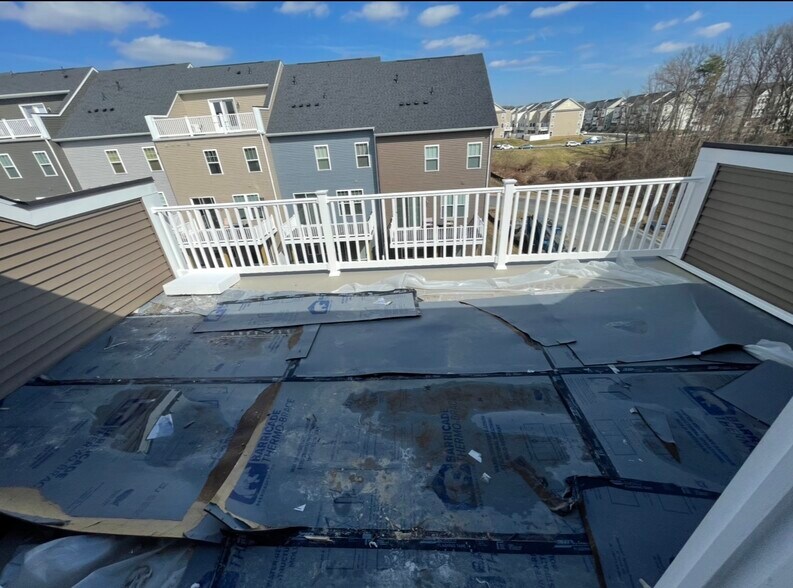 Building Photo - 2143 Otter Creek Cir