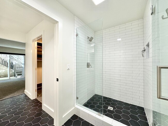 Building Photo - Stunning 3BD Home in Costa Mesa — 2 Car Attached Garage, Pool, Tennis Court & Modern Upgrades