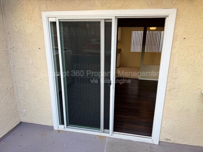 Building Photo - 114 20th St