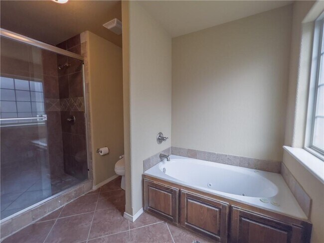 Building Photo - 3109 SW Wargate Ave