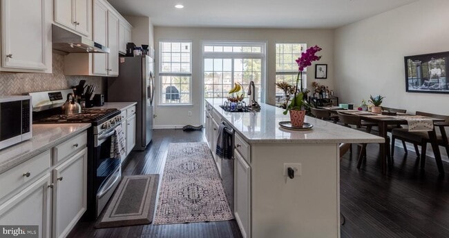 Building Photo - 43688 Winterberry Wy