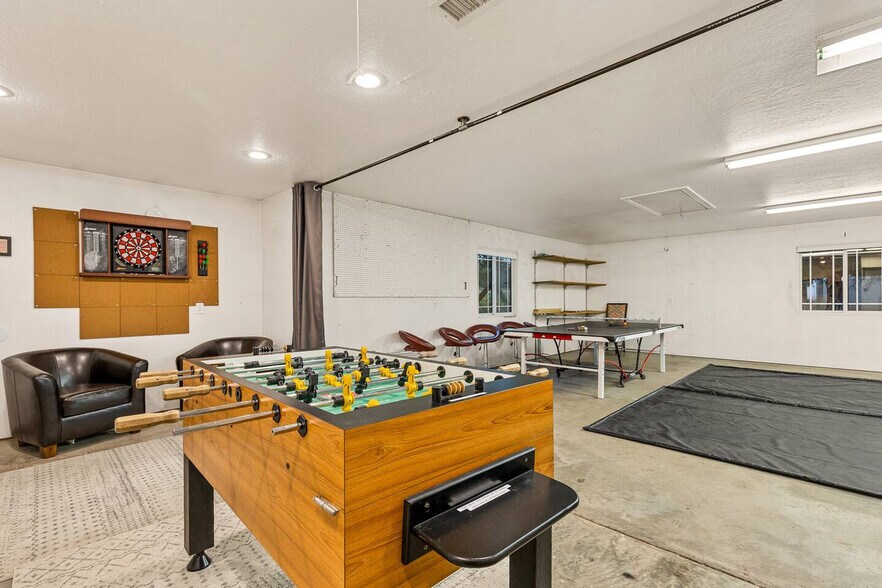 Building Photo - 5420 Cassi Ln