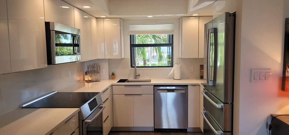 Building Photo - 4450 Highway A1A