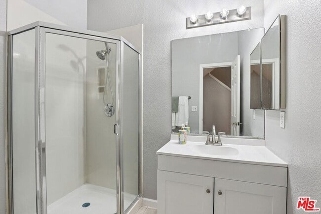 Building Photo - 1706 Bevin Brook Dr