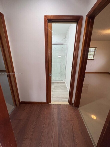 Building Photo - 3291 SW 25th St