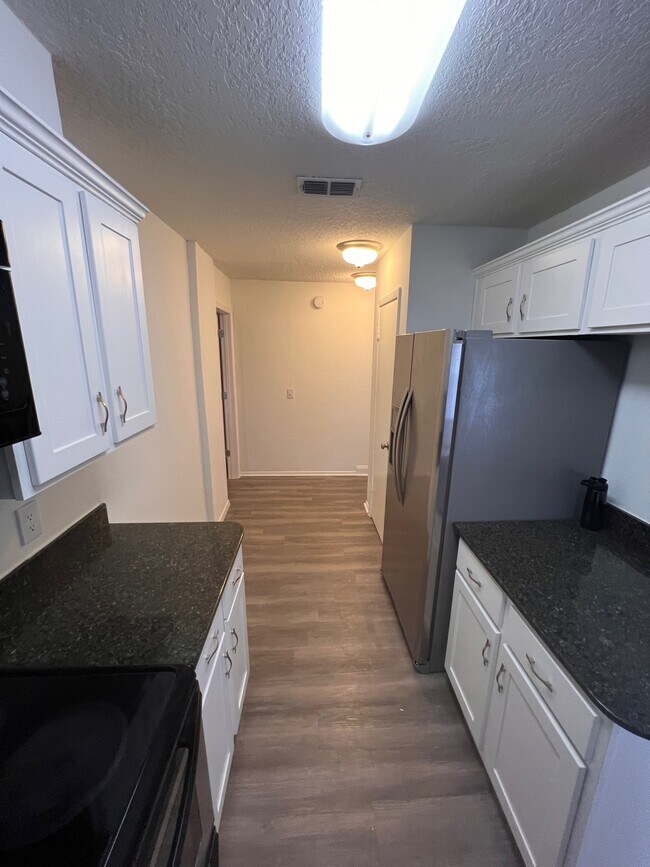 Building Photo - 5436 E Michigan St