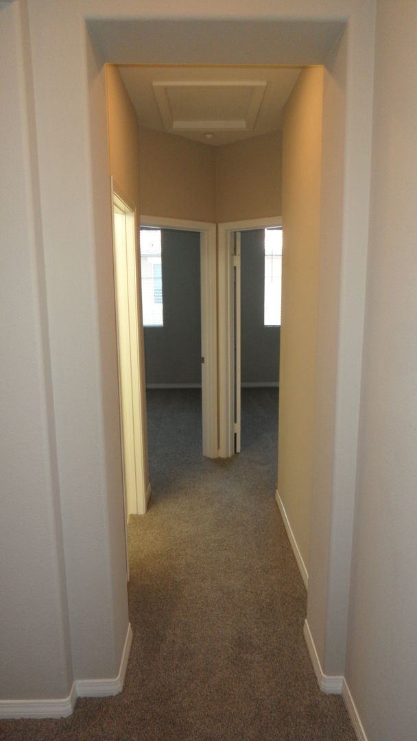 Building Photo - 33 Bonsall