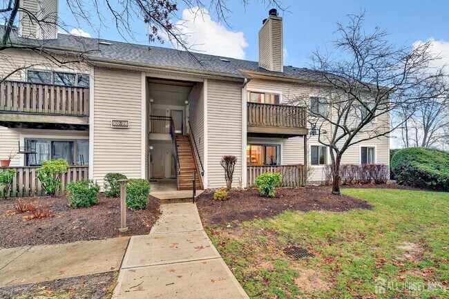 Building Photo - 914 Aspen Dr