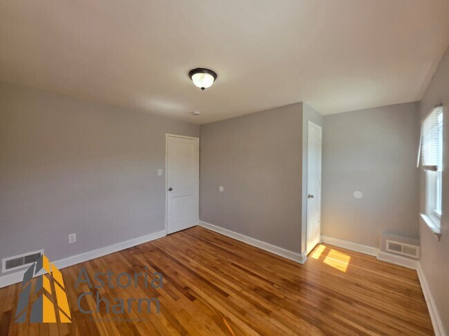 Building Photo - 716 Glenwood Ave