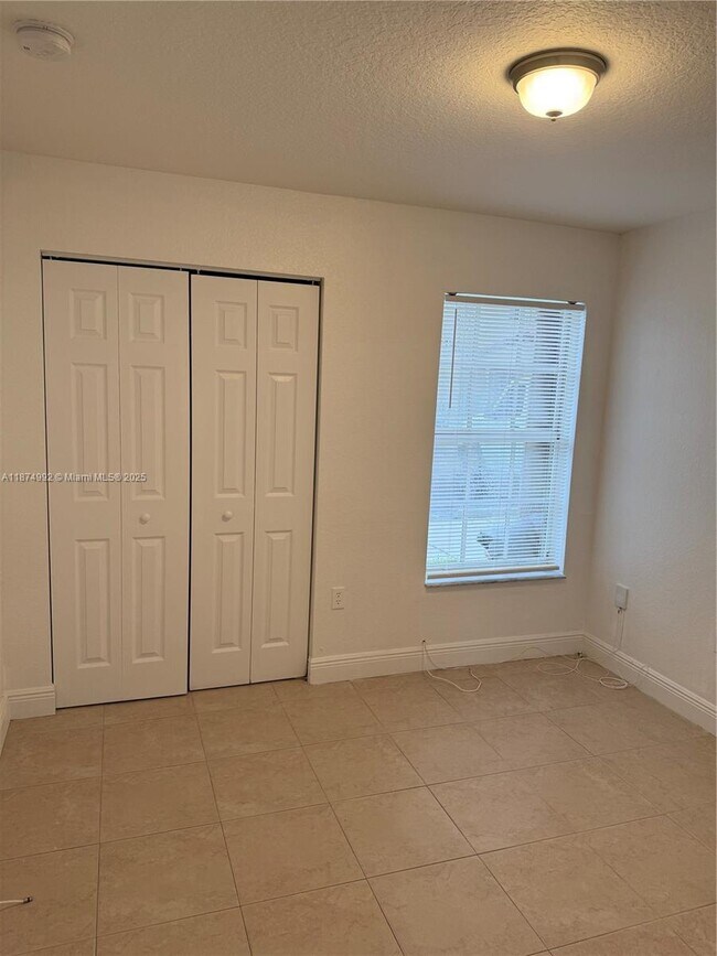 Building Photo - 13717 SW 171st Ln