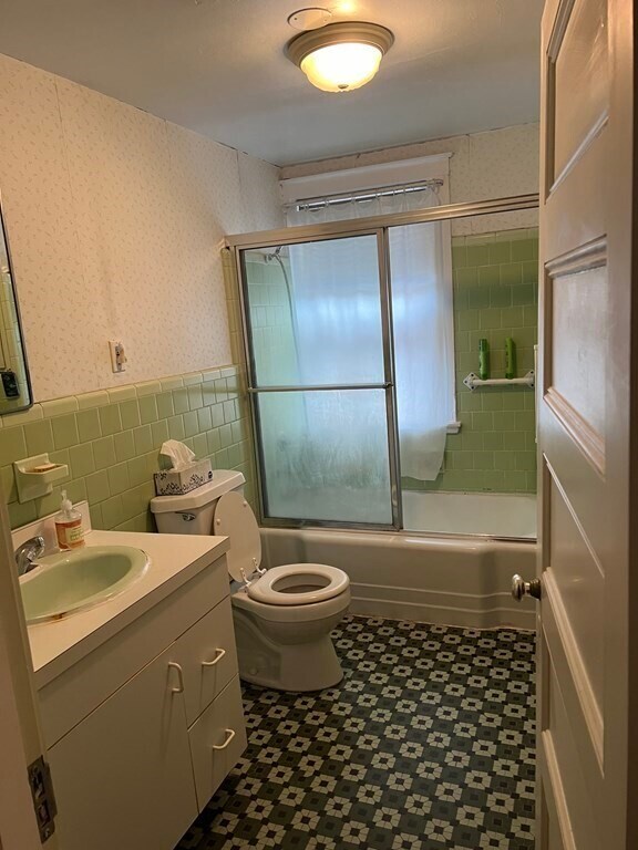 Building Photo - 30 Stetson St