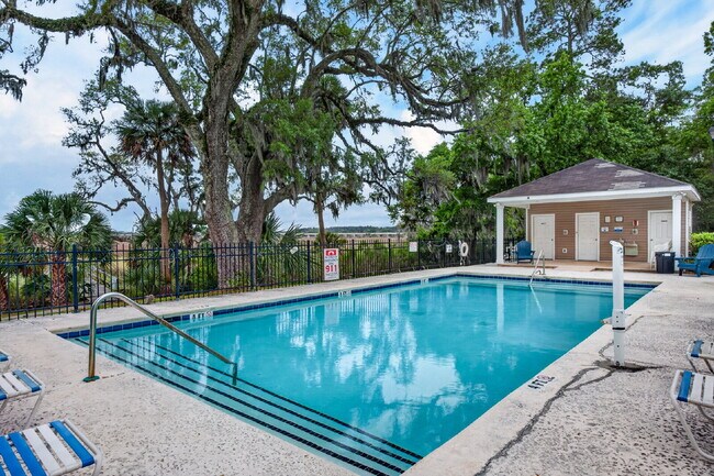 Building Photo - Gated waterfront community on Savannah Southside