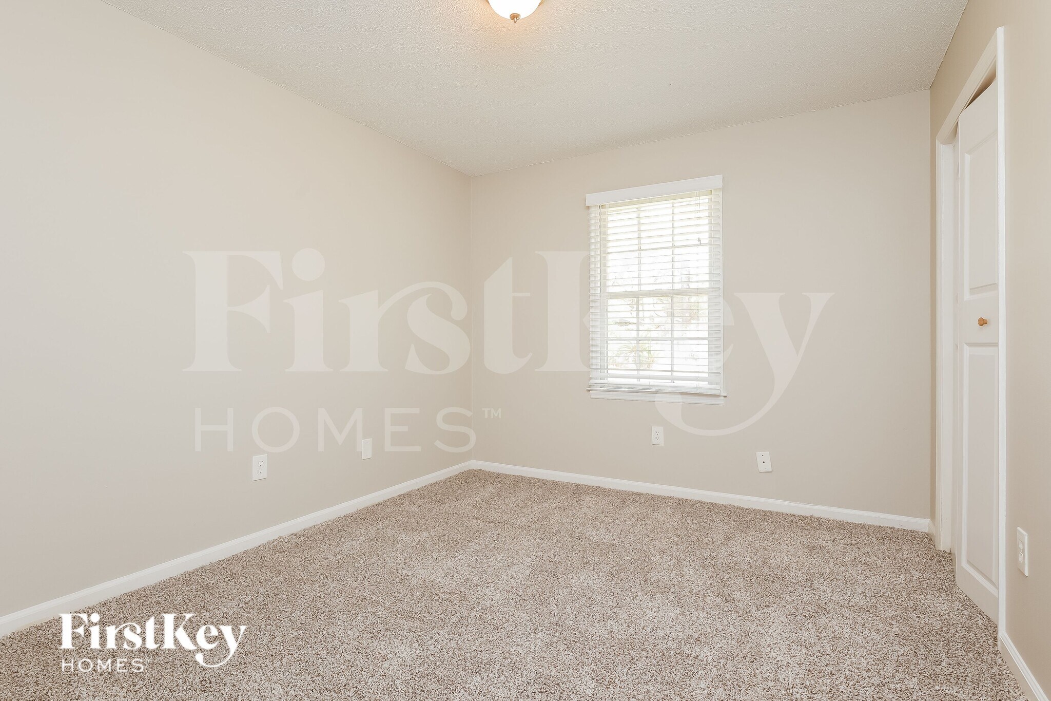 Building Photo - 303 Longstreet St