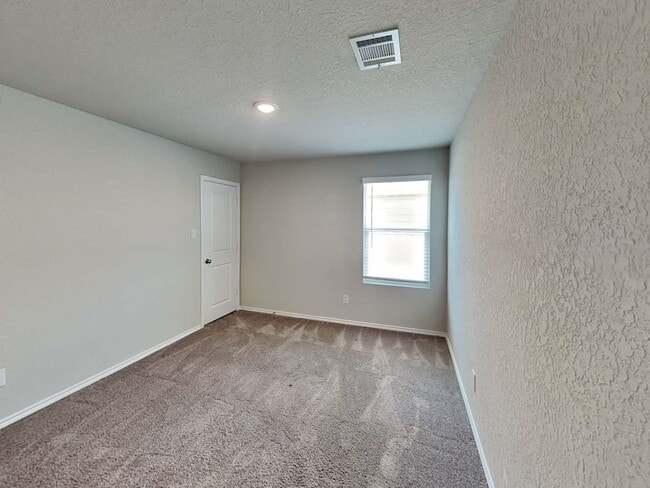 Building Photo - 10622 Varmus Dr