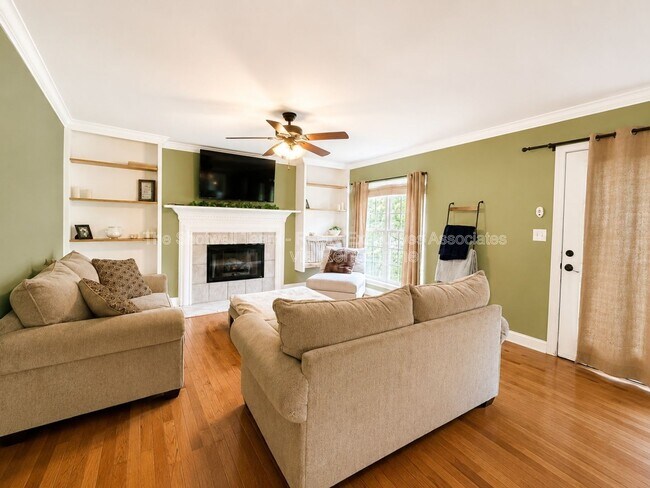 Building Photo - 1341 Wineberry Rd