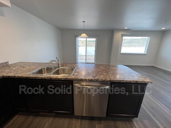 Building Photo - 1508 Danny Pl