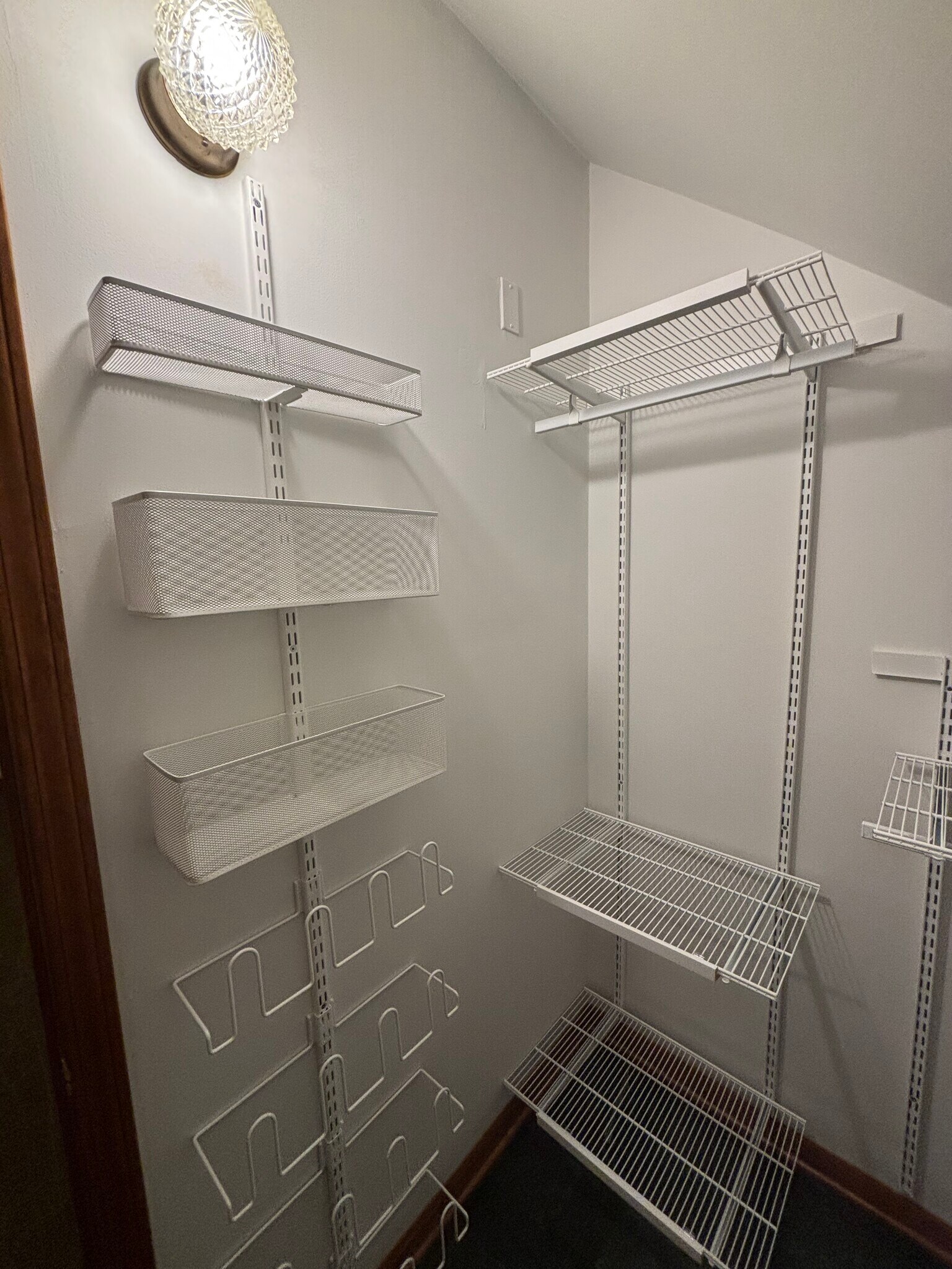 Closet - 2318 W Diversey Ave