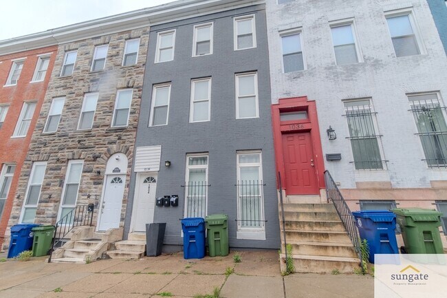 Primary Photo - 1034 N Eden St