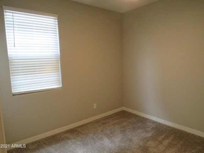 Building Photo - 40537 W Helen Ct