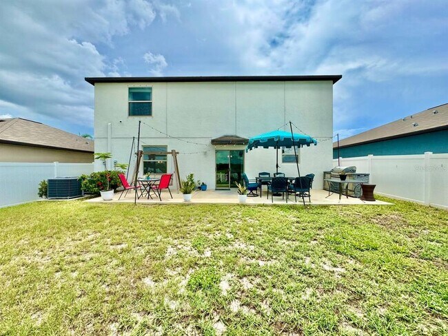 Building Photo - 10509 Carloway Hills Dr