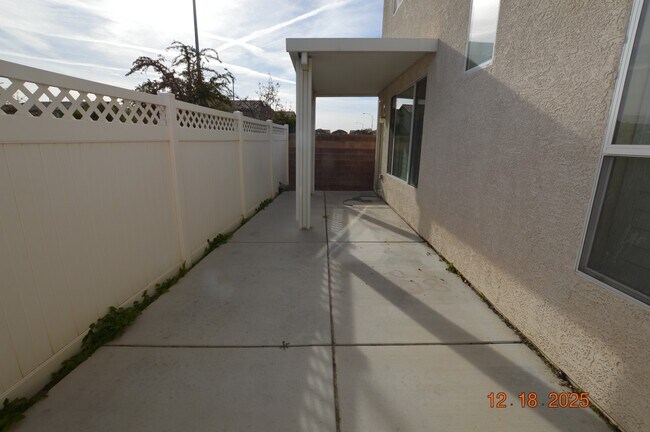 Building Photo - 6175 Tillman Crest Ave