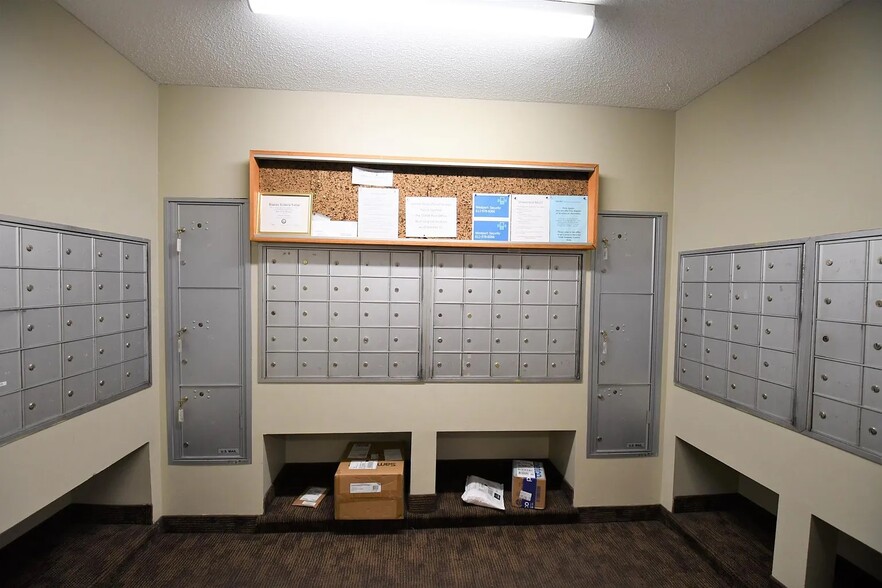 Mail room - 2930 Blaisdell Ave