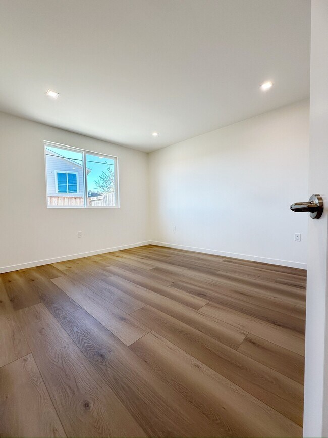 Building Photo - 401 Dolores Wy