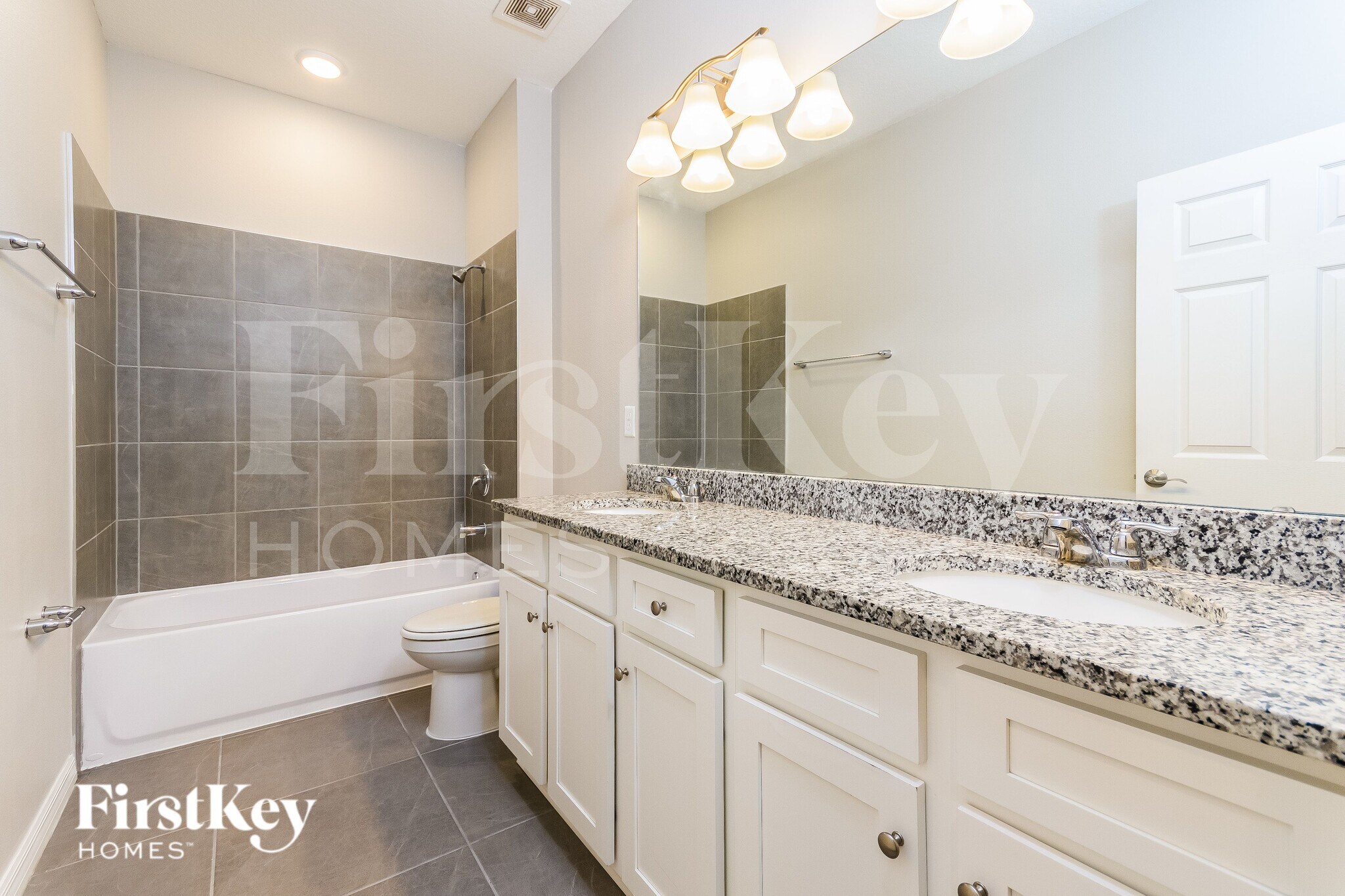 Building Photo - 1276 Spokane Pt