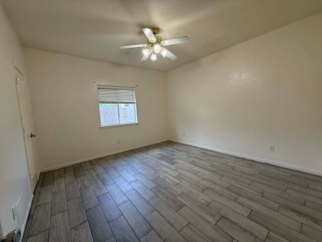 Building Photo - 13814 Bink Ct