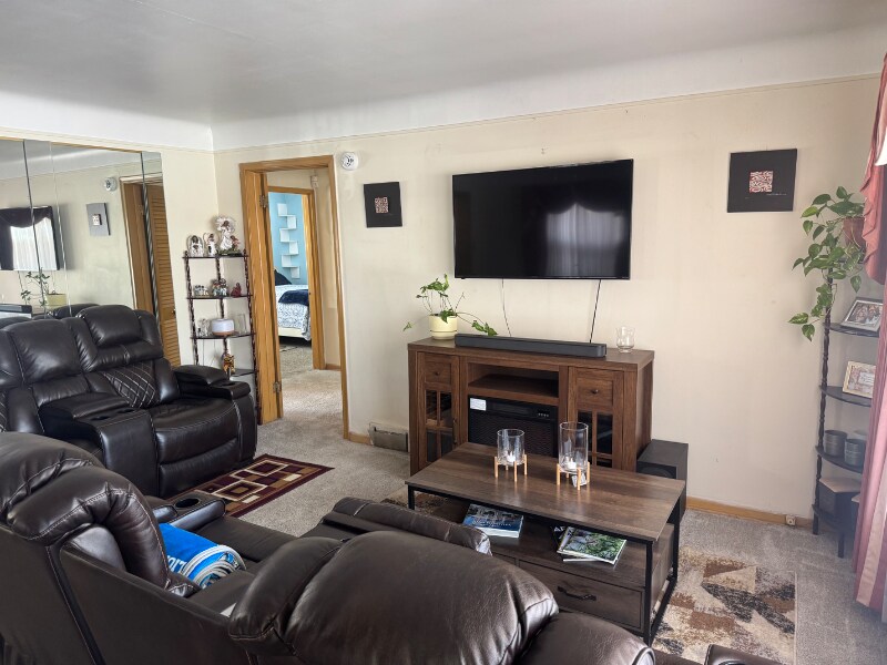 Building Photo - 20455 Strathmoor St