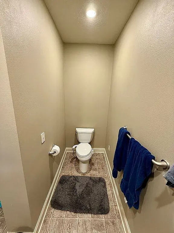 Building Photo - 636 Grandview Ct