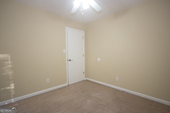 Building Photo - 4656 Bristol Dr SE